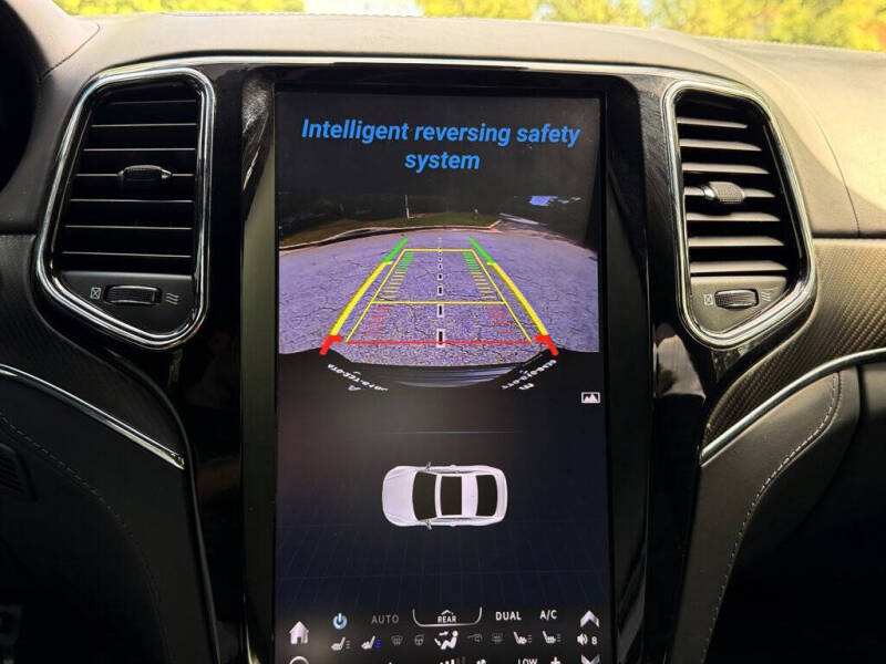 2020 Jeep Grand Cherokee SRT
