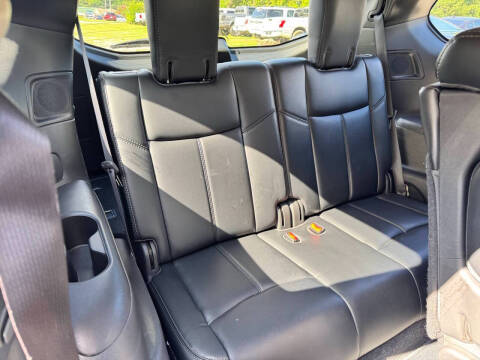 2017 Nissan Pathfinder SL