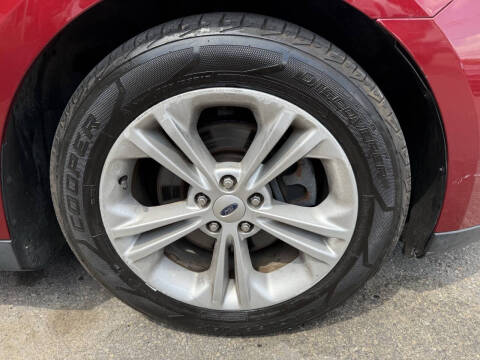 2015 Ford Taurus SEL