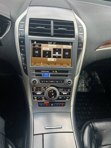 2017 Lincoln MKZ Reserve