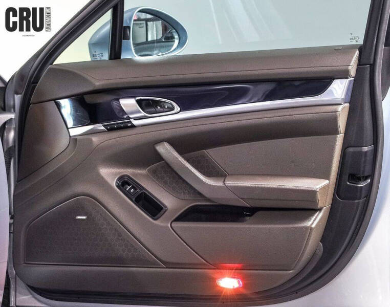 2014 Porsche Panamera 4