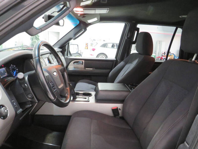 2016 Ford Expedition EL XLT