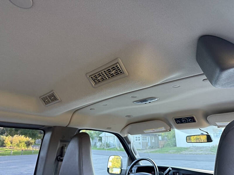 2017 Chevrolet Express LT 3500