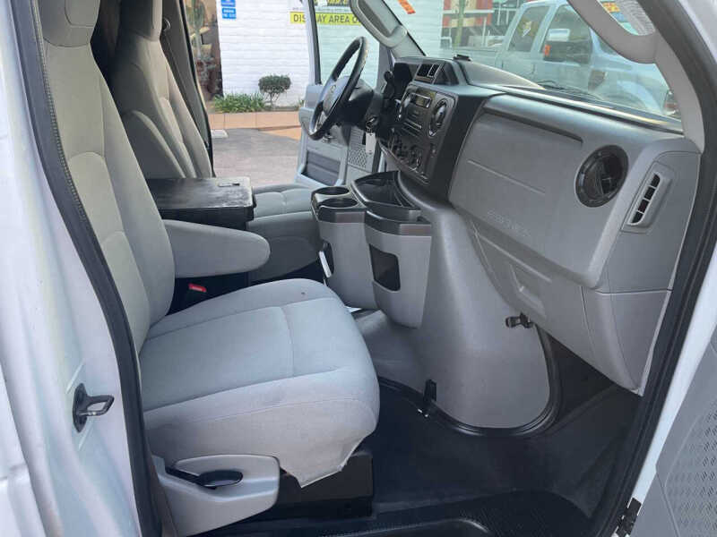 2013 Ford E-Series E-150