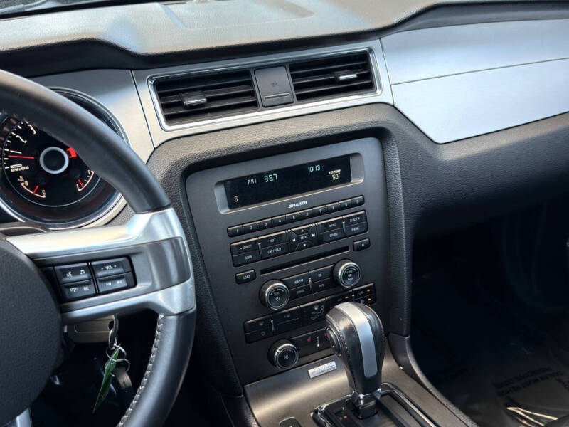 2014 Ford Mustang V6 Premium