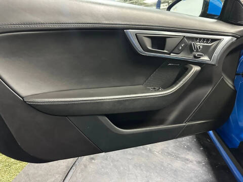 2019 Jaguar F-TYPE P300