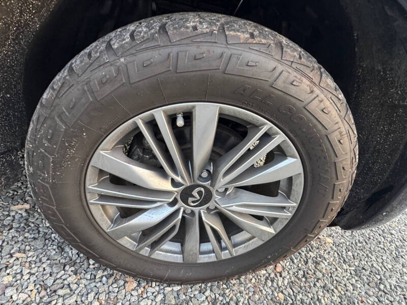 2021 Infiniti QX80 Luxe