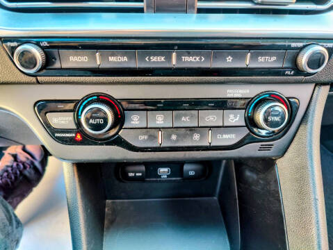 2022 Kia Niro Plug-In Hybrid LXS