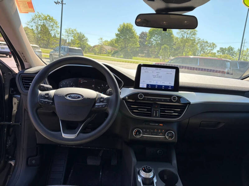 2020 Ford Escape SE