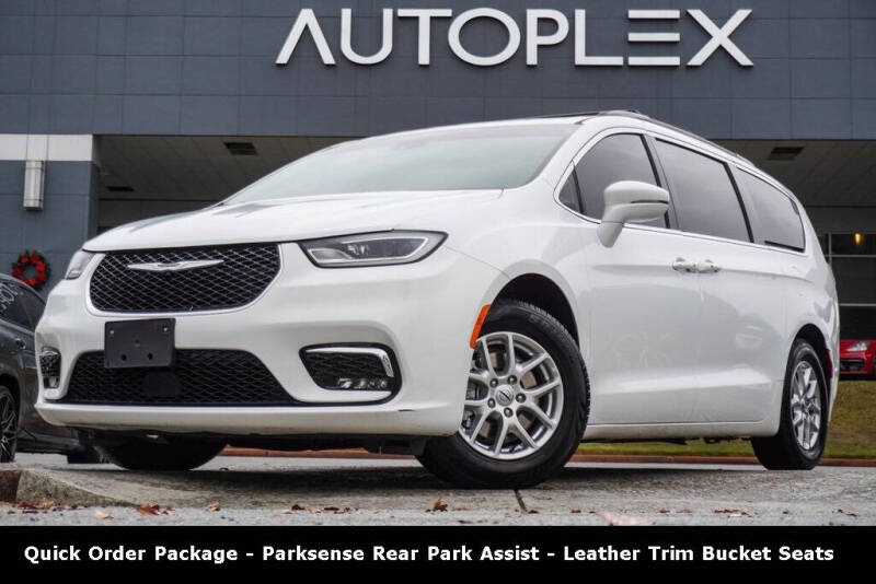 2022 Chrysler Pacifica Touring L