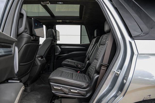 2025 Cadillac Escalade-V