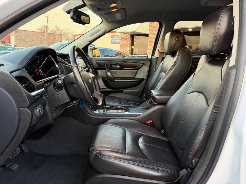 2017 Chevrolet Traverse LT