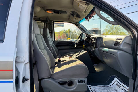 2005 Ford Excursion XLT