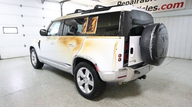 2023 Land Rover Defender 110 SE