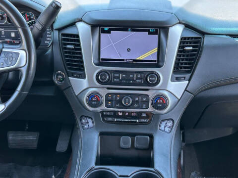2017 GMC Yukon XL SLT