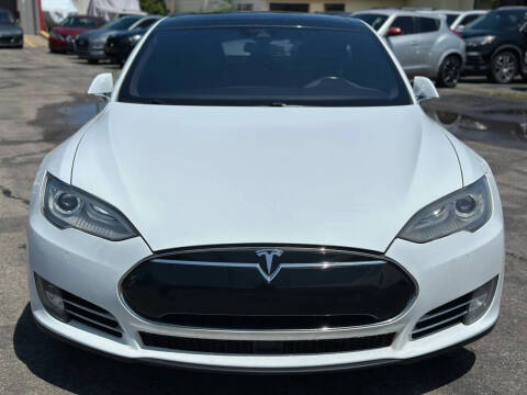 2014 Tesla Model S