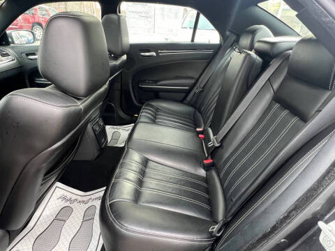 2023 Chrysler 300 S V6