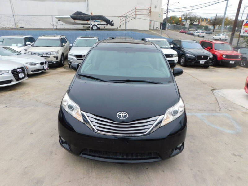 2015 Toyota Sienna