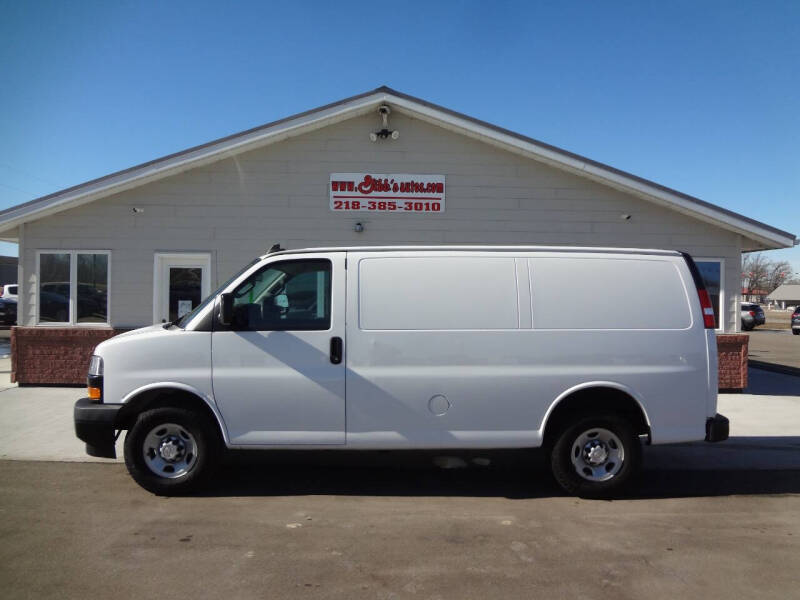 2018 Chevrolet Express for sale at GIBB'S 10 SALES LLC in New York Mills MN