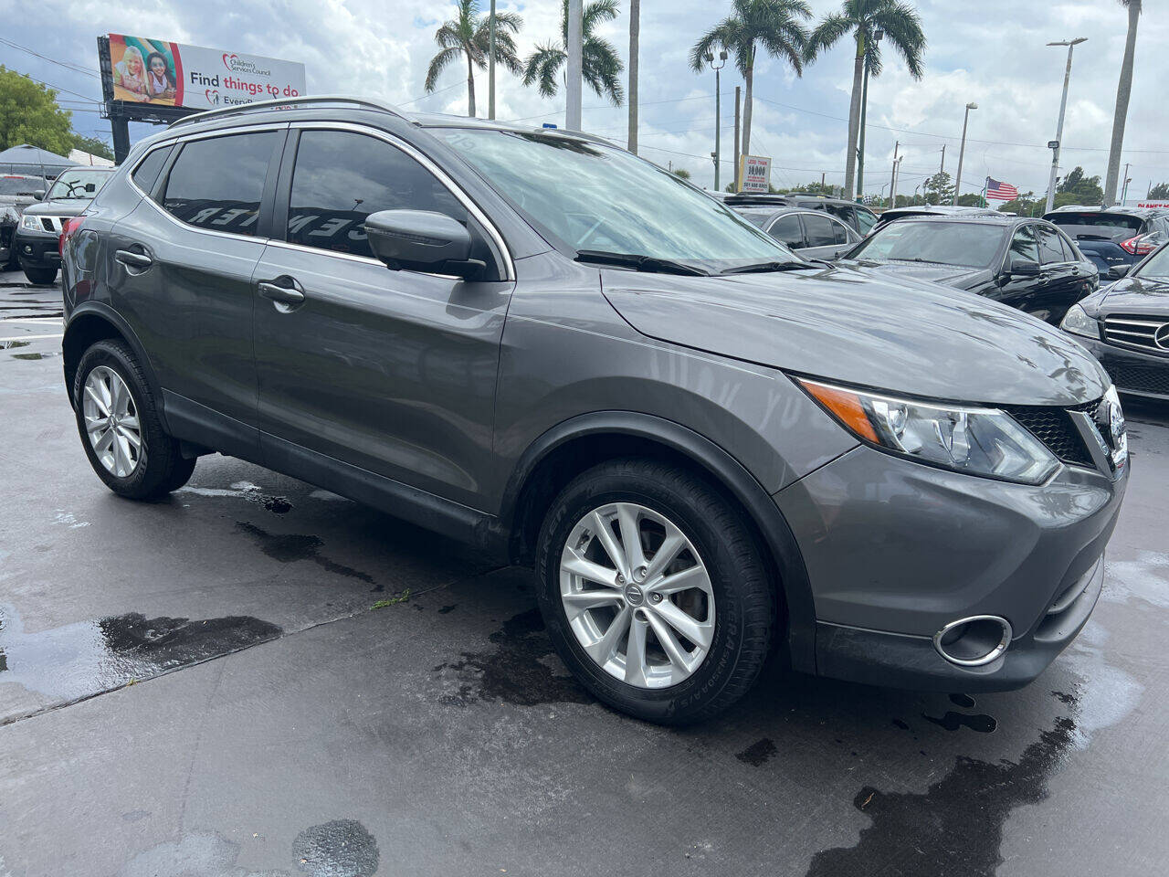 2017 Nissan Rogue Sport  - $16,900