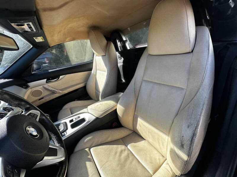 2011 BMW Z4 sDrive30i