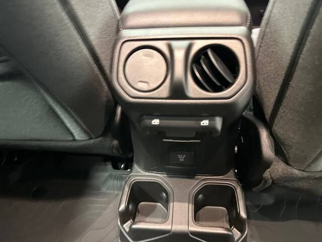 2025 Jeep Gladiator Willys