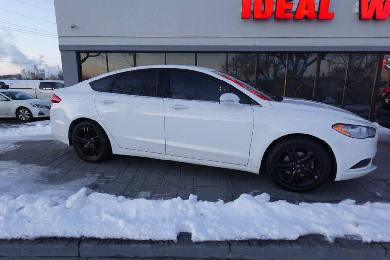 2018 Ford Fusion SE's photo