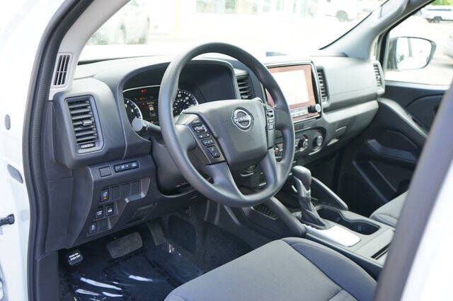 2023 Nissan Frontier S