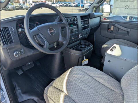 2025 GMC Savana 2500