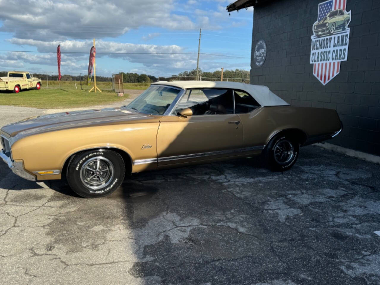 1970 Oldsmobile Cutlass Supreme for sale at Memory Lane Classic Cars in Bushnell, FL