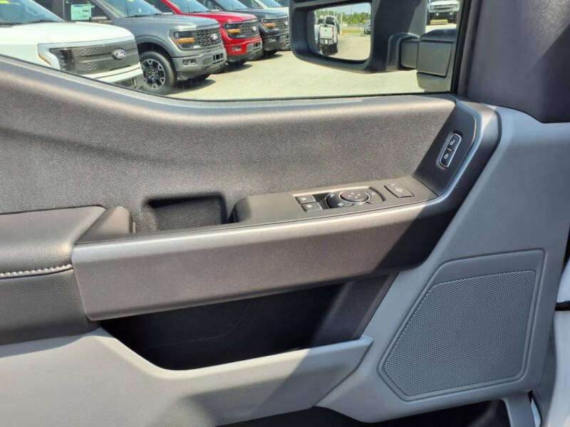 2025 Ford F-350 Super Duty XLT