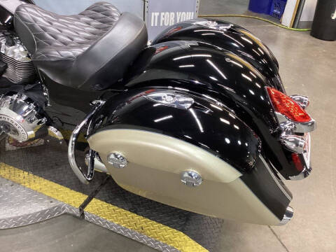 2021 Indian Motorcycle® Springfield® Thunder Blac