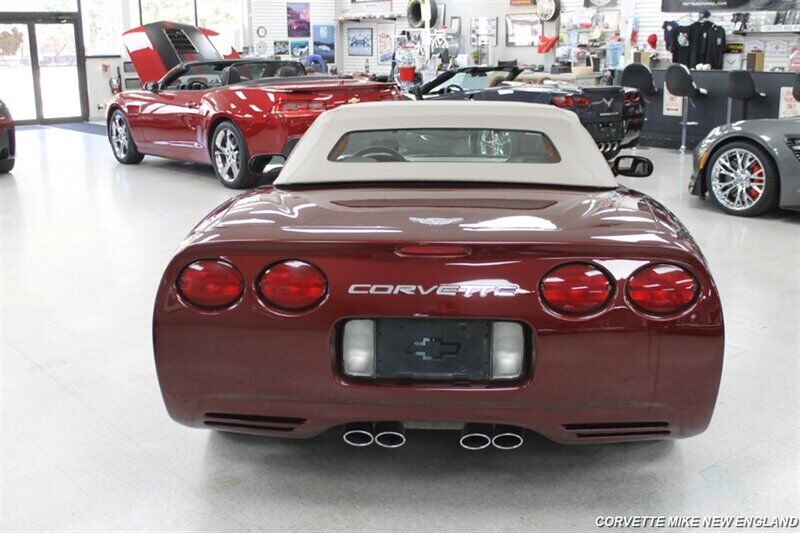 2003 Chevrolet Corvette 9