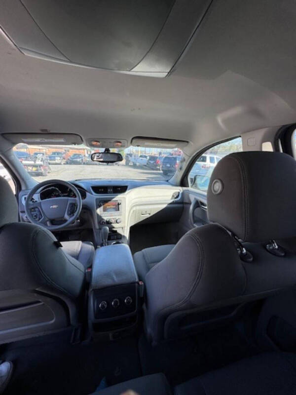 2016 Chevrolet Traverse LS