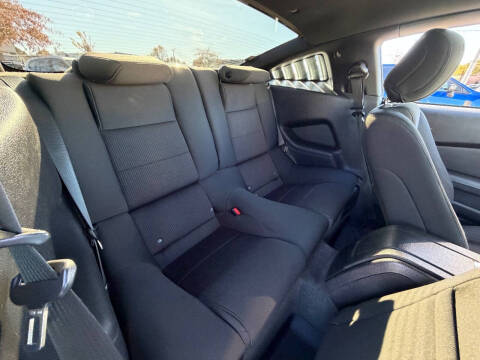 2014 Ford Mustang V6