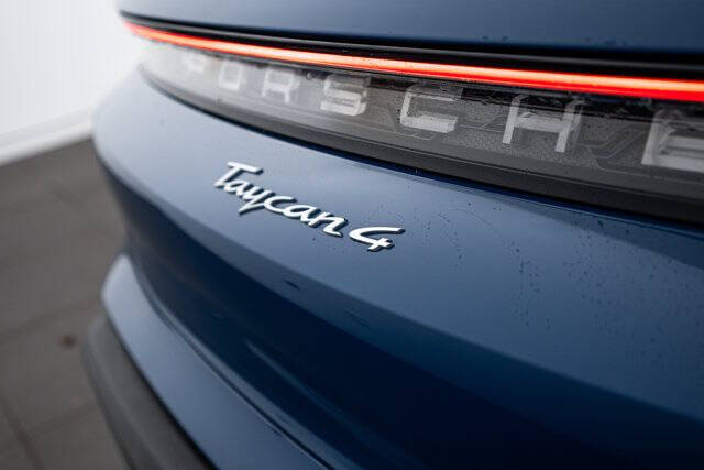 2024 Porsche Taycan 4 Cross Turismo