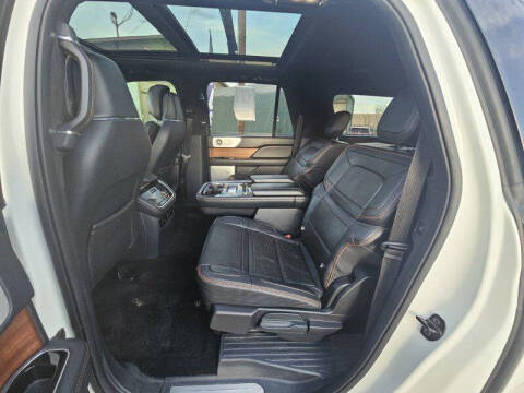 2022 Lincoln Navigator L Black Label