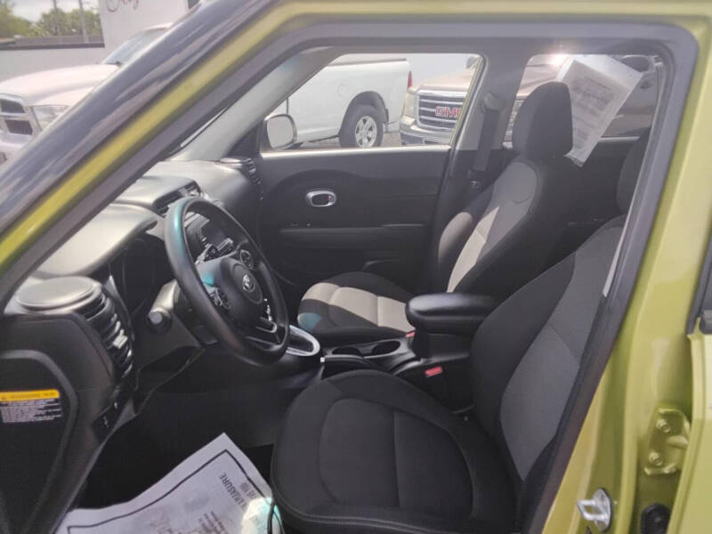 2017 Kia Soul +