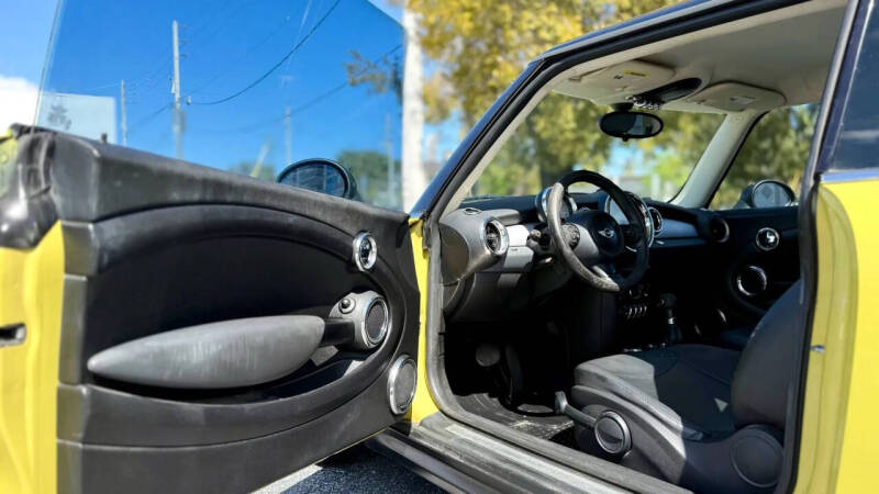 2011 MINI Cooper