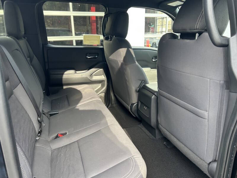 2023 Nissan Frontier S