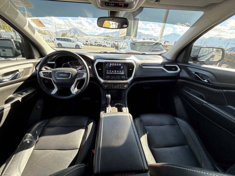 2019 GMC Acadia SLT-1