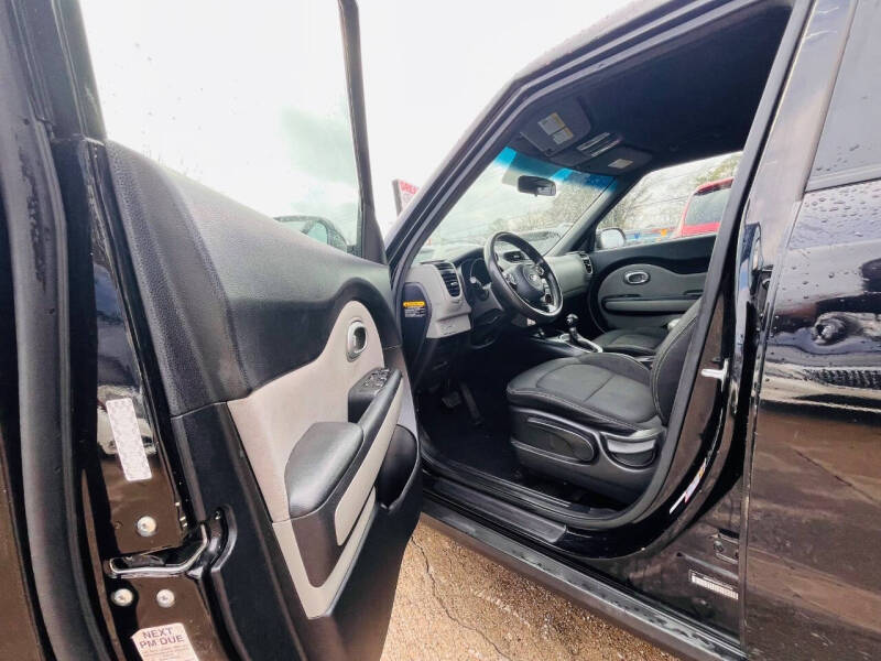 2017 Kia Soul +