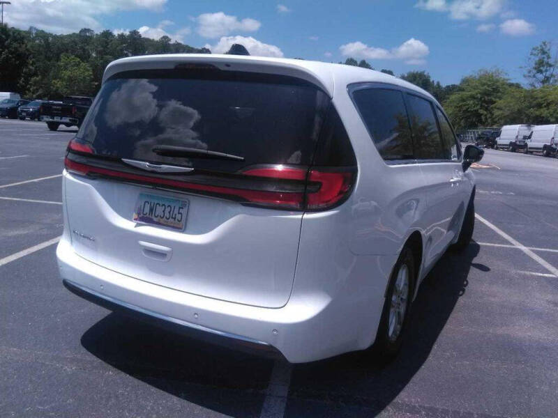 2024 Chrysler Pacifica Touring L