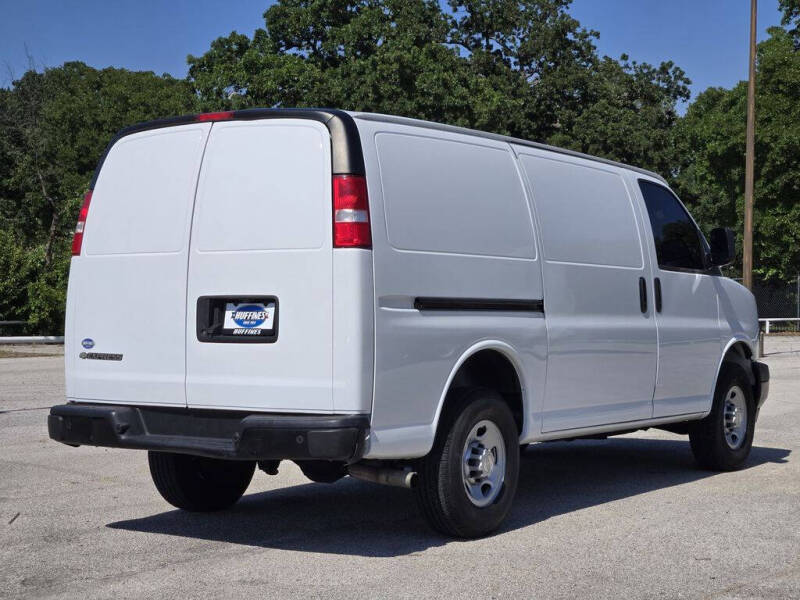 2021 Chevrolet Express 2500