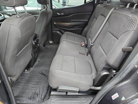 2017 GMC Acadia SLE-2