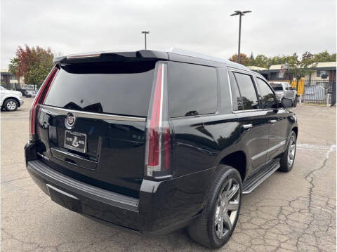 2015 Cadillac Escalade Luxury