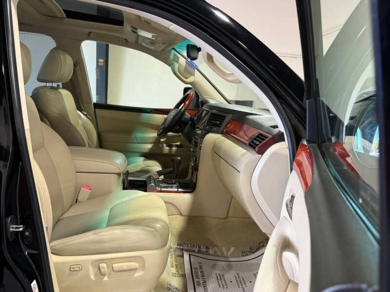 2010 Lexus LX 570