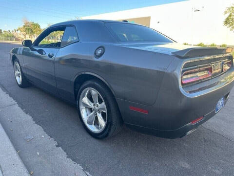 2015 Dodge Challenger SXT