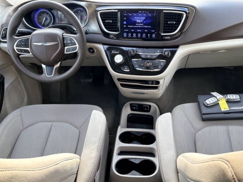 2017 Chrysler Pacifica Touring