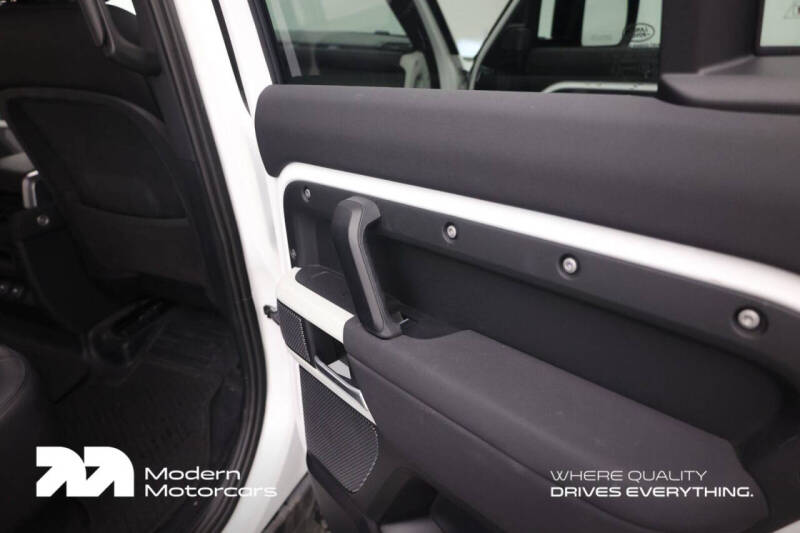 2023 Land Rover Defender